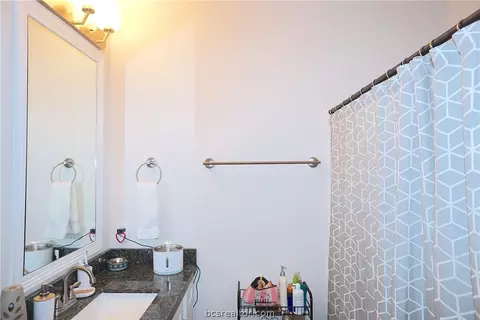 211 Tee, Bryan, TX 77801 photo 12