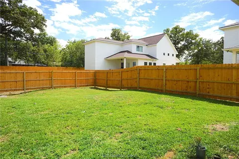 211 Tee, Bryan, TX 77801 photo 20