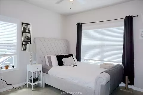 211 Tee, Bryan, TX 77801 photo 11
