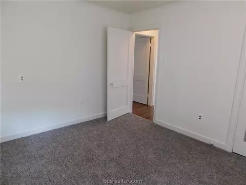 1119 E 23rd St, Bryan, TX 77803 photo 6