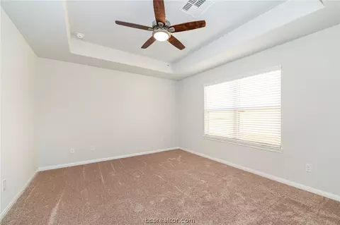 991 Crossing Dr, Bryan, TX 77803 photo 13