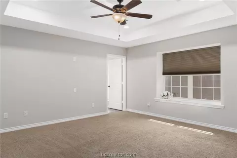 6202 Trellick Ct, Bryan, TX 77802 photo 4