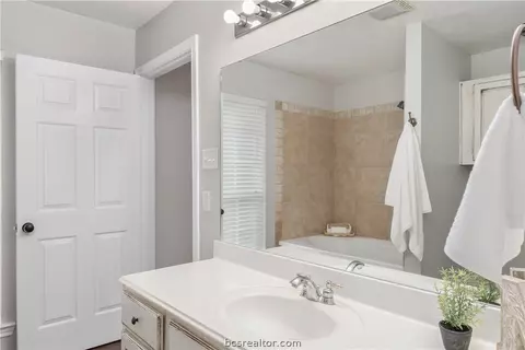 6202 Trellick Ct, Bryan, TX 77802 photo 6