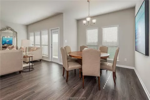 2011 Brisbane Way, Bryan, TX 77807 photo 4