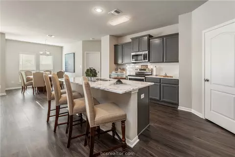 2011 Brisbane Way, Bryan, TX 77807 photo 7