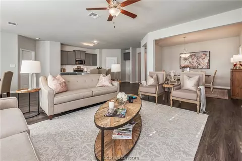 2011 Brisbane Way, Bryan, TX 77807 photo 2