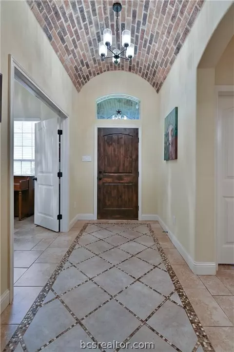 3016 Embers Loop, Bryan, TX 77808 photo 3