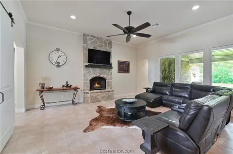 3016 Embers Loop, Bryan, TX 77808 photo 8