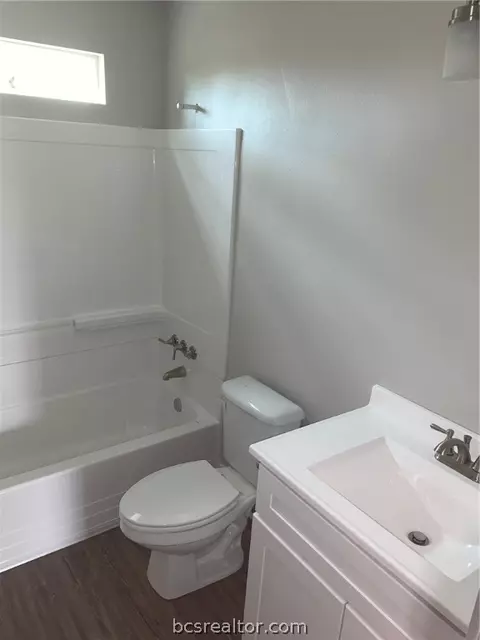 2002 Echols St, Bryan, TX 77801 photo 8