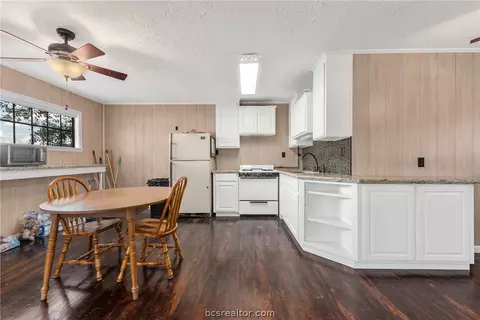 3200 Kent St, Bryan, TX 77802 photo 21