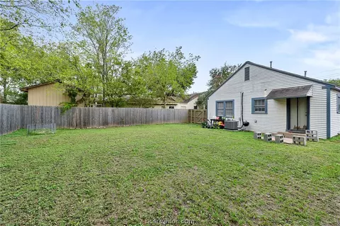 1016 E 23 St, Bryan, TX 77803 photo 13