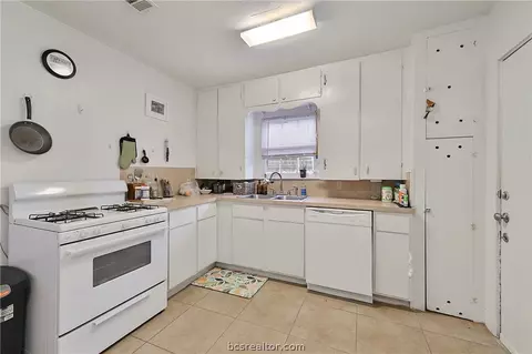 1016 E 23 St, Bryan, TX 77803 photo 10