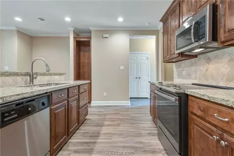 2007 Reagan Ct, Bryan, TX 77802 photo 8