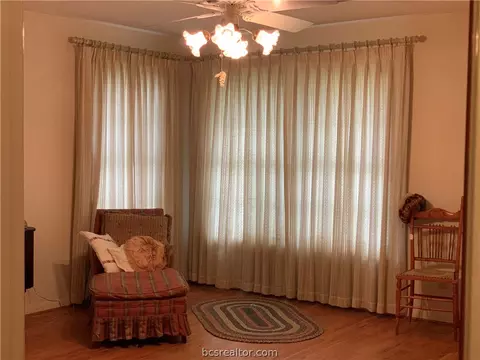 315 Tee Dr, Bryan, TX 77801 photo 11