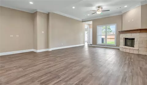 2005 Reagan Ct, Bryan, TX 77802 photo 8