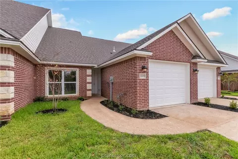 2005 Reagan Ct, Bryan, TX 77802 photo 1