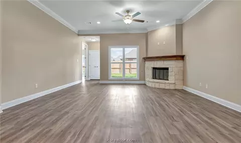 2005 Reagan Ct, Bryan, TX 77802 photo 11