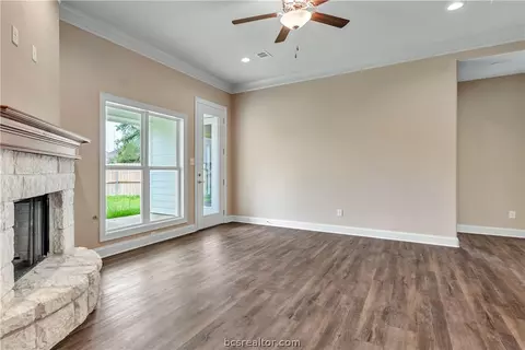 2001 Reagan Ct, Bryan, TX 77802 photo 6