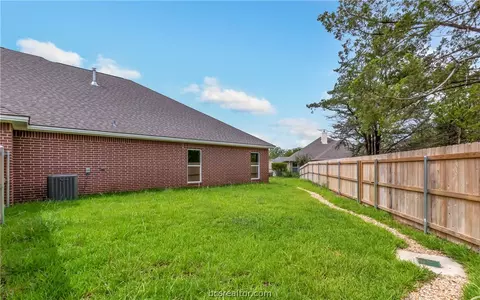 2001 Reagan Ct, Bryan, TX 77802 photo 25