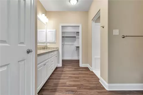 2001 Reagan Ct, Bryan, TX 77802 photo 12