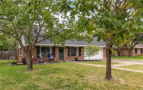 4516 Kingsdale Dr, Bryan, TX 77802 photo 2
