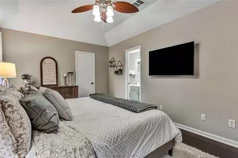 4516 Kingsdale Dr, Bryan, TX 77802 photo 14