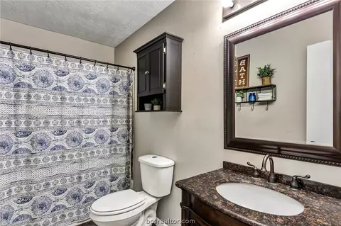 4516 Kingsdale Dr, Bryan, TX 77802 photo 17