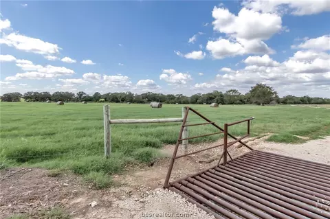 14973 Jack Creek Rd, Bryan, TX 77808 photo 7