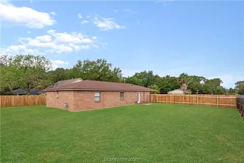 2706 Echo Glen Cir, Bryan, TX 77803 photo 19