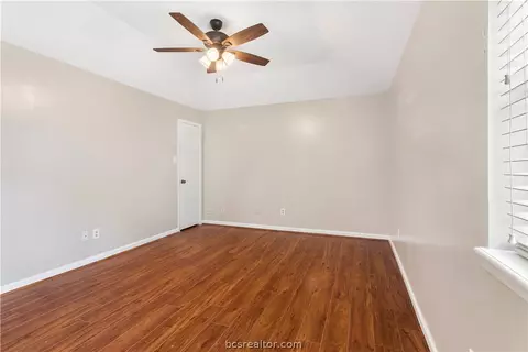 2706 Echo Glen Cir, Bryan, TX 77803 photo 15
