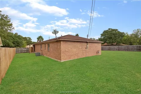 2706 Echo Glen Cir, Bryan, TX 77803 photo 20