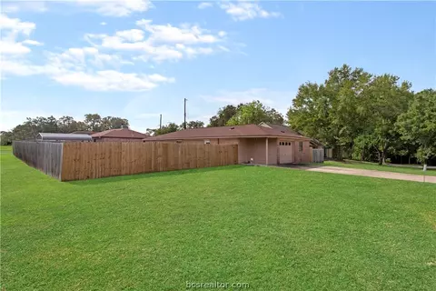 2706 Echo Glen Cir, Bryan, TX 77803 photo 21