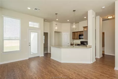 2007 Kathryn Dr, Bryan, TX 77807 photo 18
