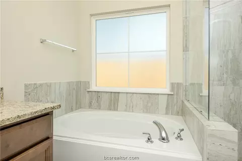 2007 Kathryn Dr, Bryan, TX 77807 photo 42