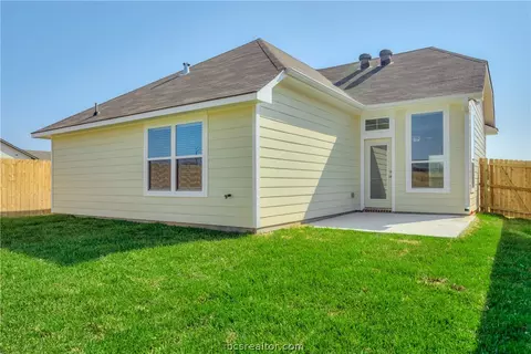 2007 Kathryn Dr, Bryan, TX 77807 photo 12