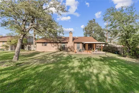 2910 Hillside Dr, Bryan, TX 77802 photo 19