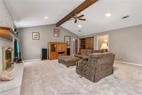 2910 Hillside Dr, Bryan, TX 77802 photo 5