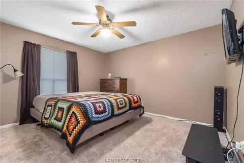 2910 Hillside Dr, Bryan, TX 77802 photo 15