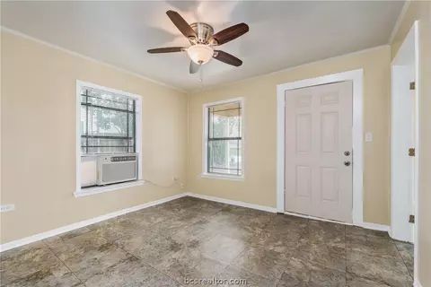 108 S Mcculloch St, Bryan, TX 77803 photo 3