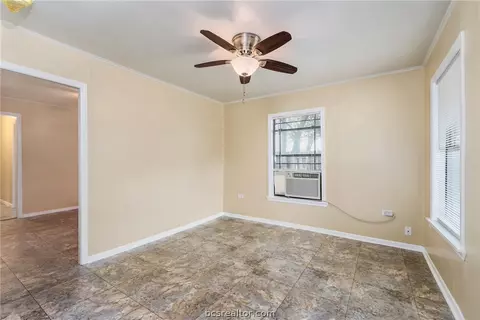 108 S Mcculloch St, Bryan, TX 77803 photo 4