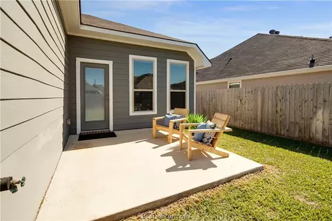 2015 Dumfries Dr, Bryan, TX 77807 photo 18