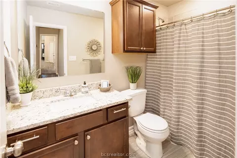 2015 Dumfries Dr, Bryan, TX 77807 photo 14