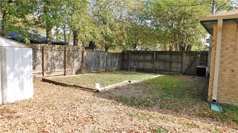 3242 Red Robin, Bryan, TX 77802 photo 8