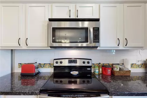 1011 E 28th St, Bryan, TX 77803 photo 9