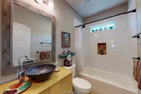 1011 E 28th St, Bryan, TX 77803 photo 13