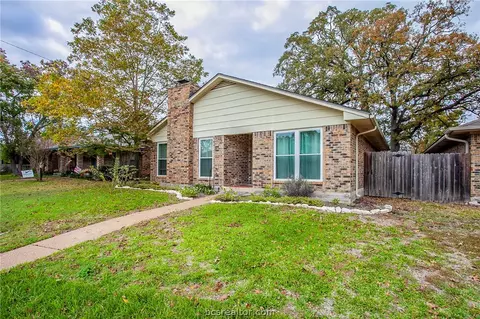 2905 Burning Tree Ct, Bryan, TX 77802 photo 19