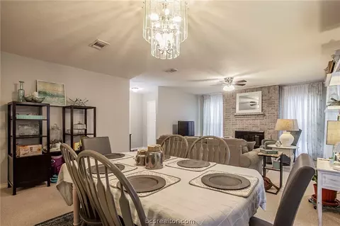2905 Burning Tree Ct, Bryan, TX 77802 photo 8