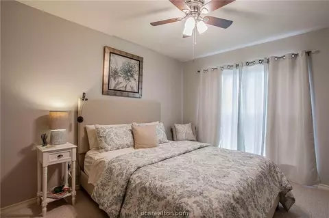 2905 Burning Tree Ct, Bryan, TX 77802 photo 17