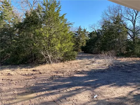 4144 Golden Eagle Dr, Bryan, TX 77808 photo 2