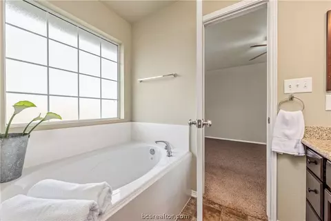 2104 Forge Hill Rd, Bryan, TX 77801 photo 14
